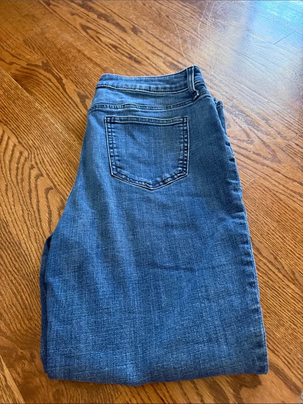 Chico's Women's Straight-Leg Jeans in Medium Blue Wash
